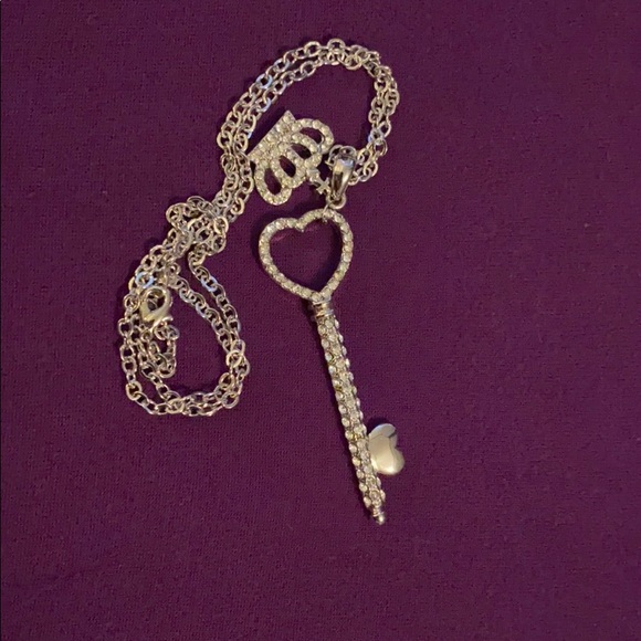 Heart Pendant Silver & Diamond Necklace - Picture 2 of 2